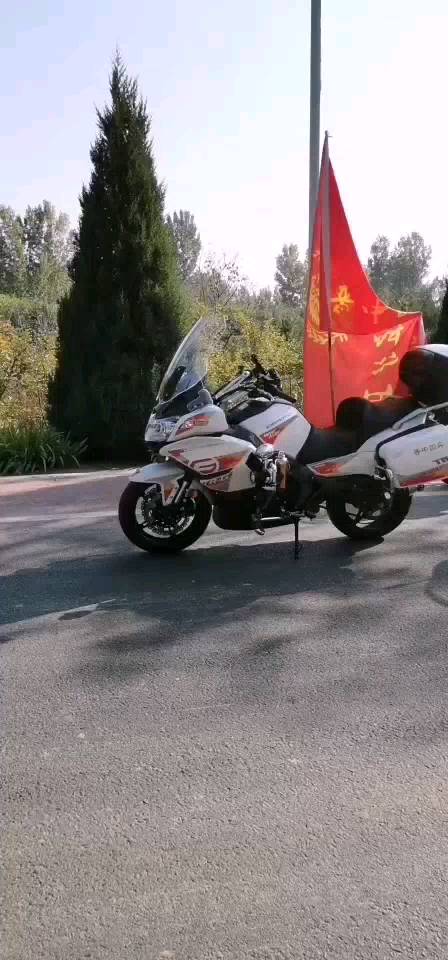 哈雷盟主安全官小姐姐涉县赏红叶